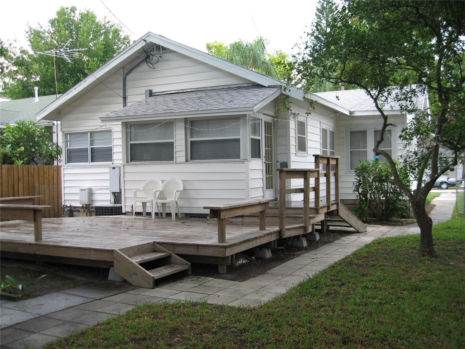 Image 3 of 20 For 1118 23rd Avenue N