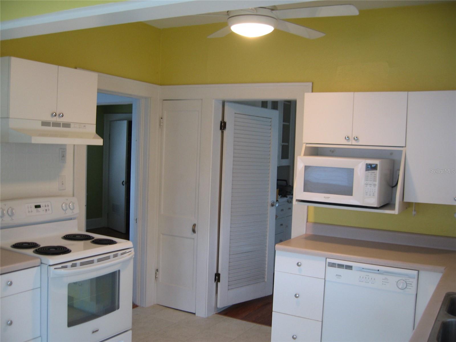 Image 8 of 20 For 1118 23rd Avenue N
