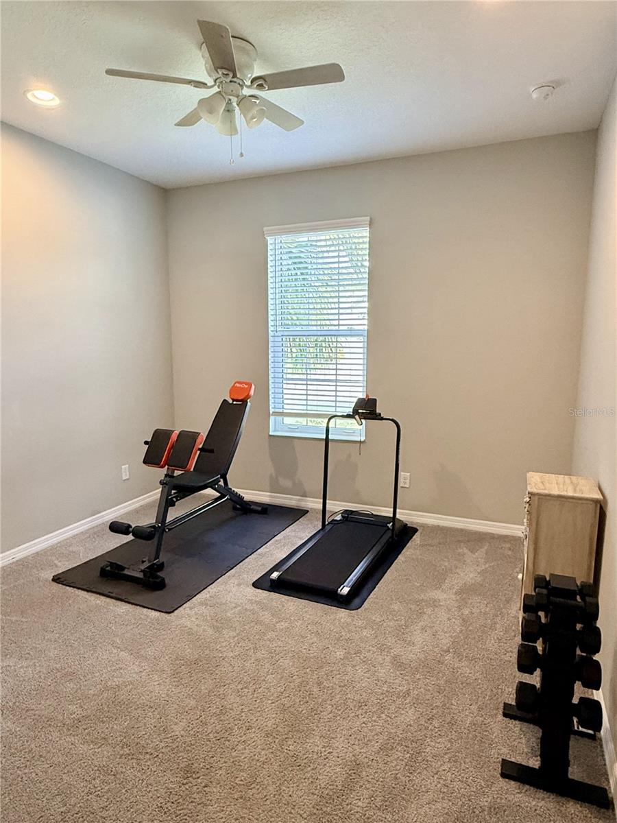 Image 20 of 44 For 14415 20th Street E