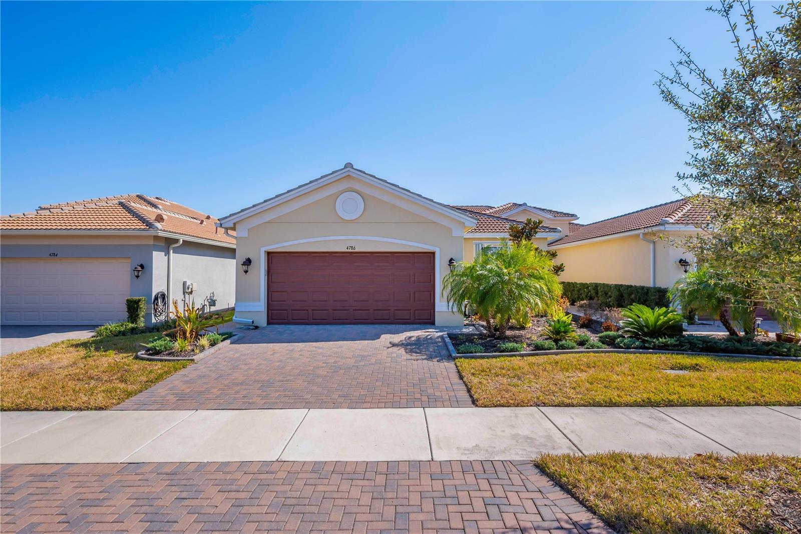 Details for 4786 Avila Lakes Drive, WIMAUMA, FL 33598