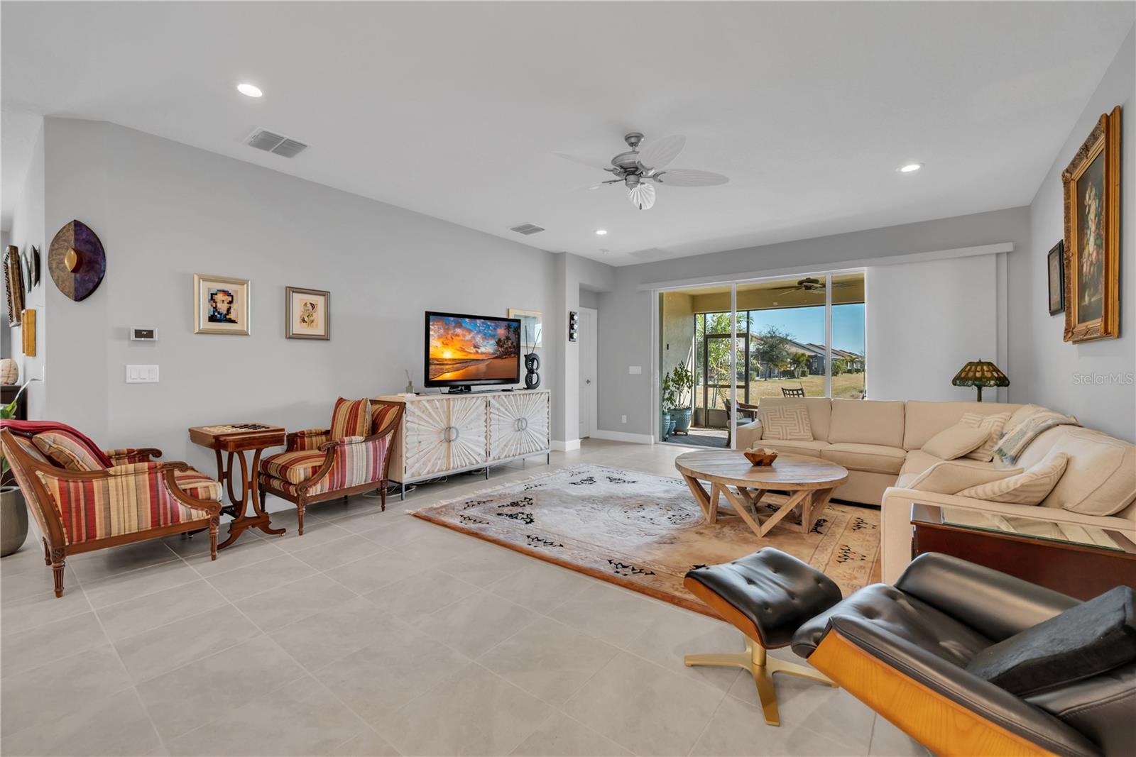 Image 16 of 64 For 4786 Avila Lakes Drive