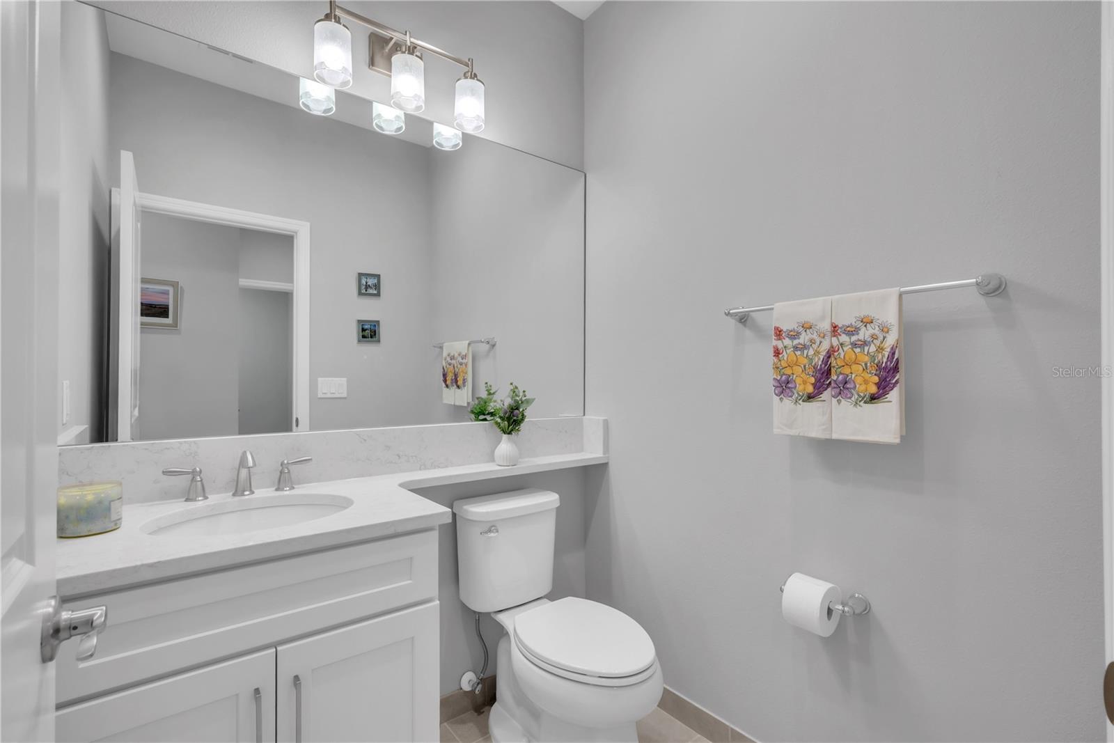 Image 21 of 64 For 4786 Avila Lakes Drive