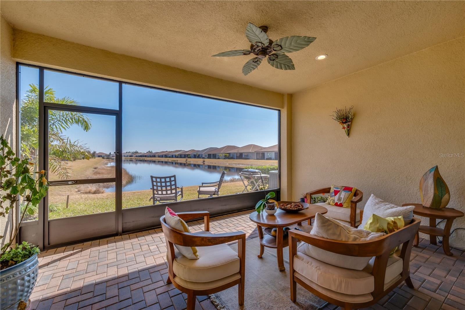 Image 28 of 64 For 4786 Avila Lakes Drive