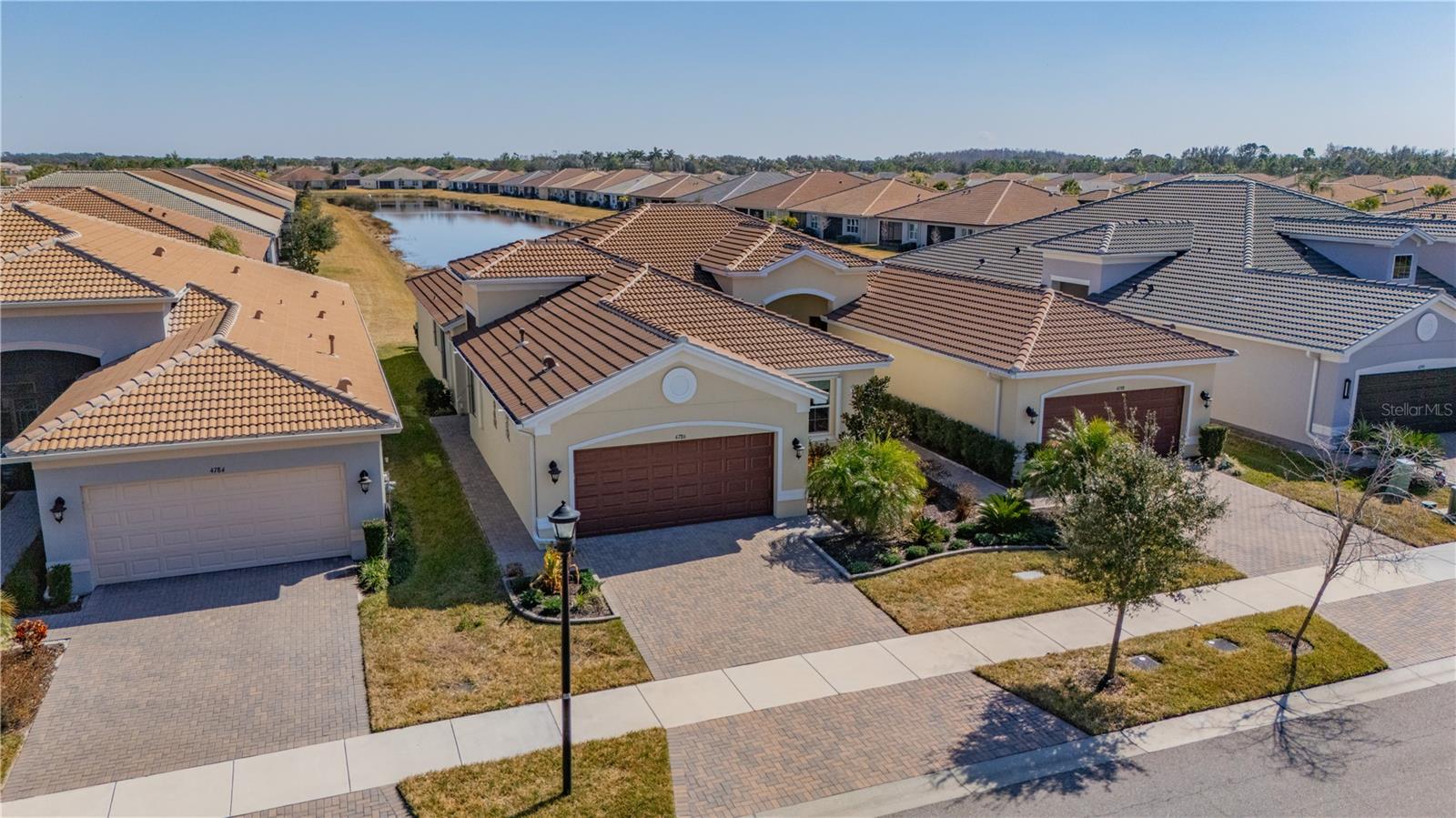 Image 36 of 64 For 4786 Avila Lakes Drive