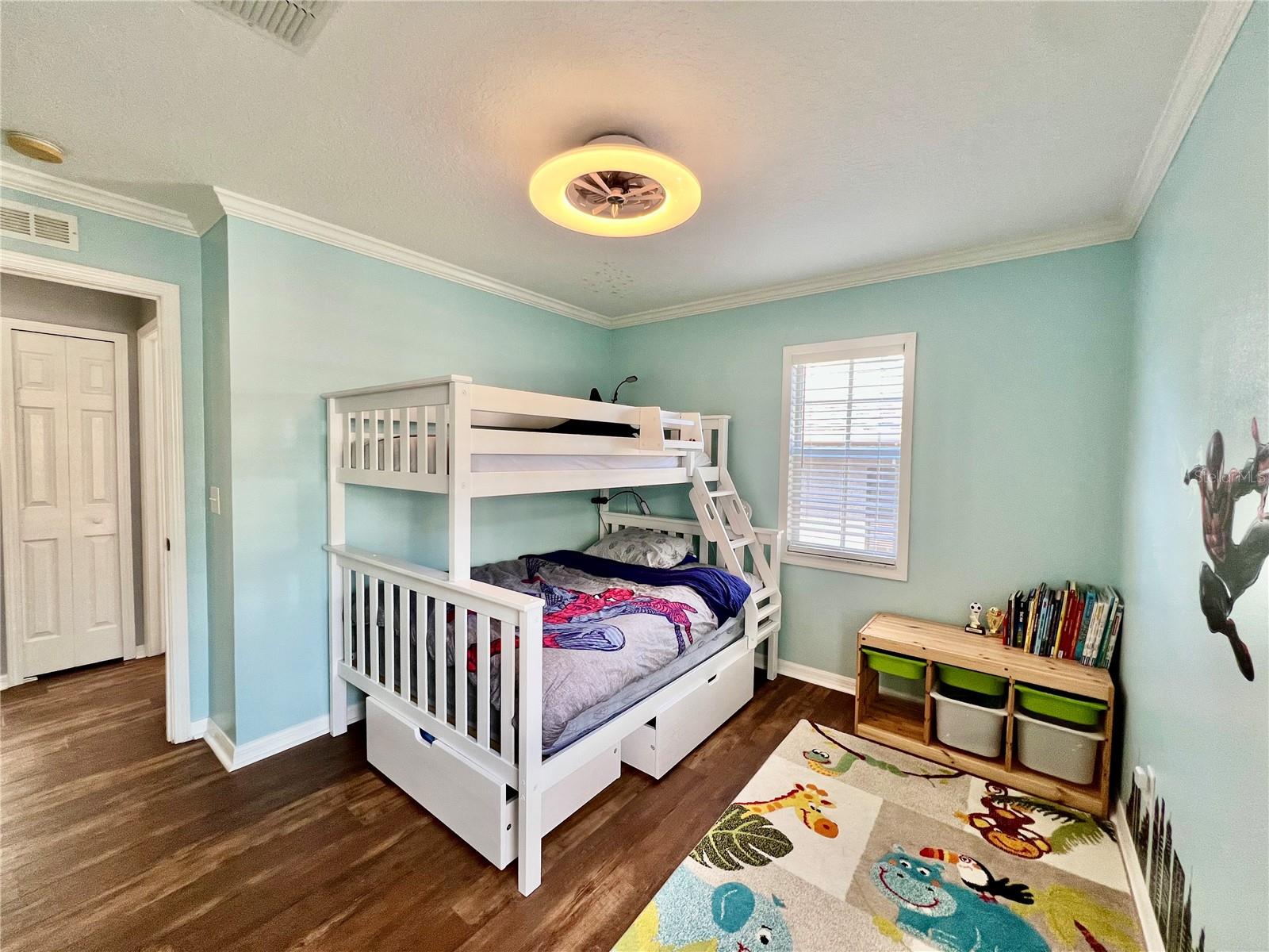 Image 32 of 46 For 16112 Loneoak View Drive