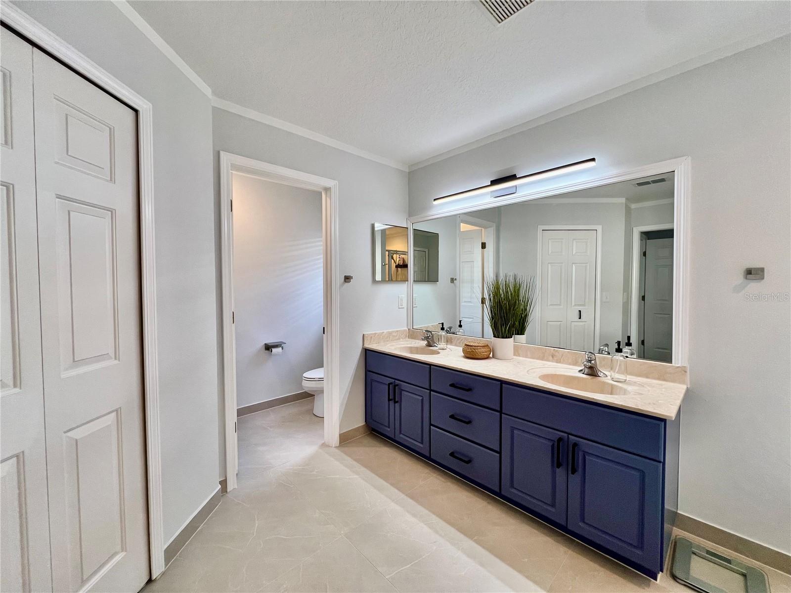 Image 38 of 46 For 16112 Loneoak View Drive