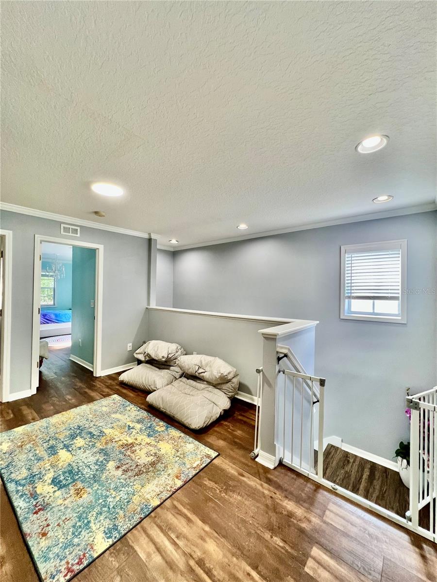 Image 42 of 46 For 16112 Loneoak View Drive
