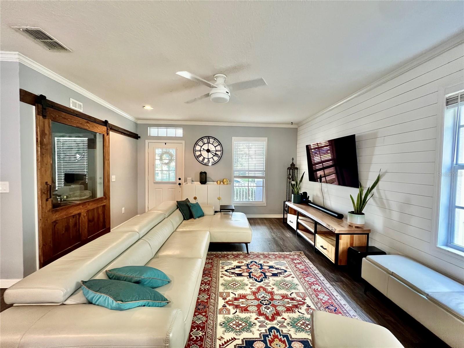 Image 6 of 46 For 16112 Loneoak View Drive