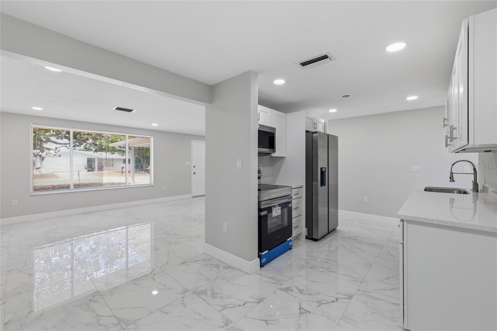 Image 15 of 40 For 7526 Pineapple Lane