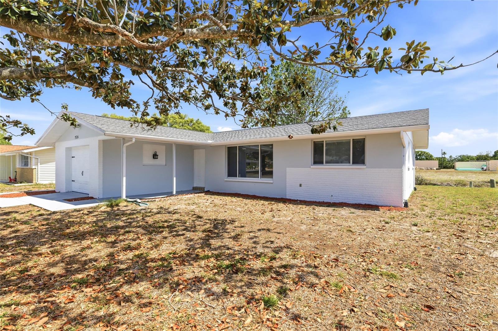 Image 3 of 40 For 7526 Pineapple Lane