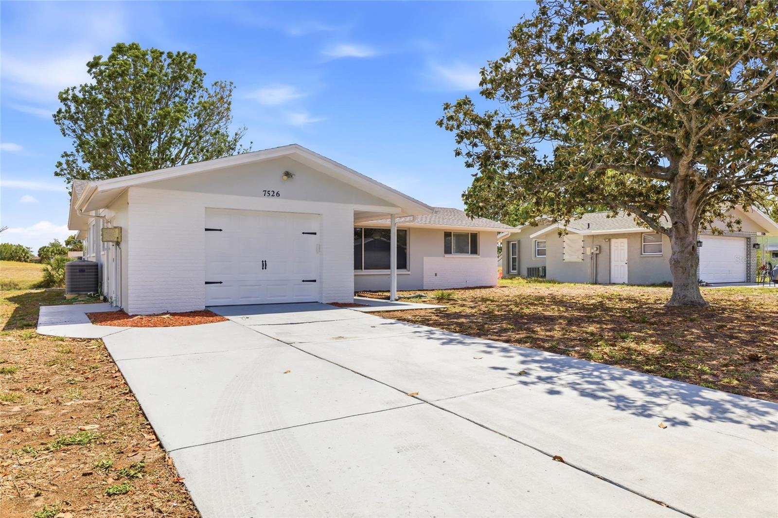 Image 4 of 40 For 7526 Pineapple Lane