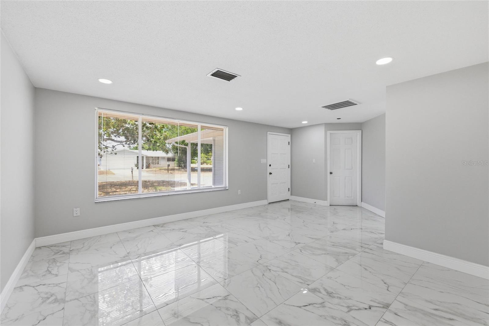 Image 7 of 40 For 7526 Pineapple Lane