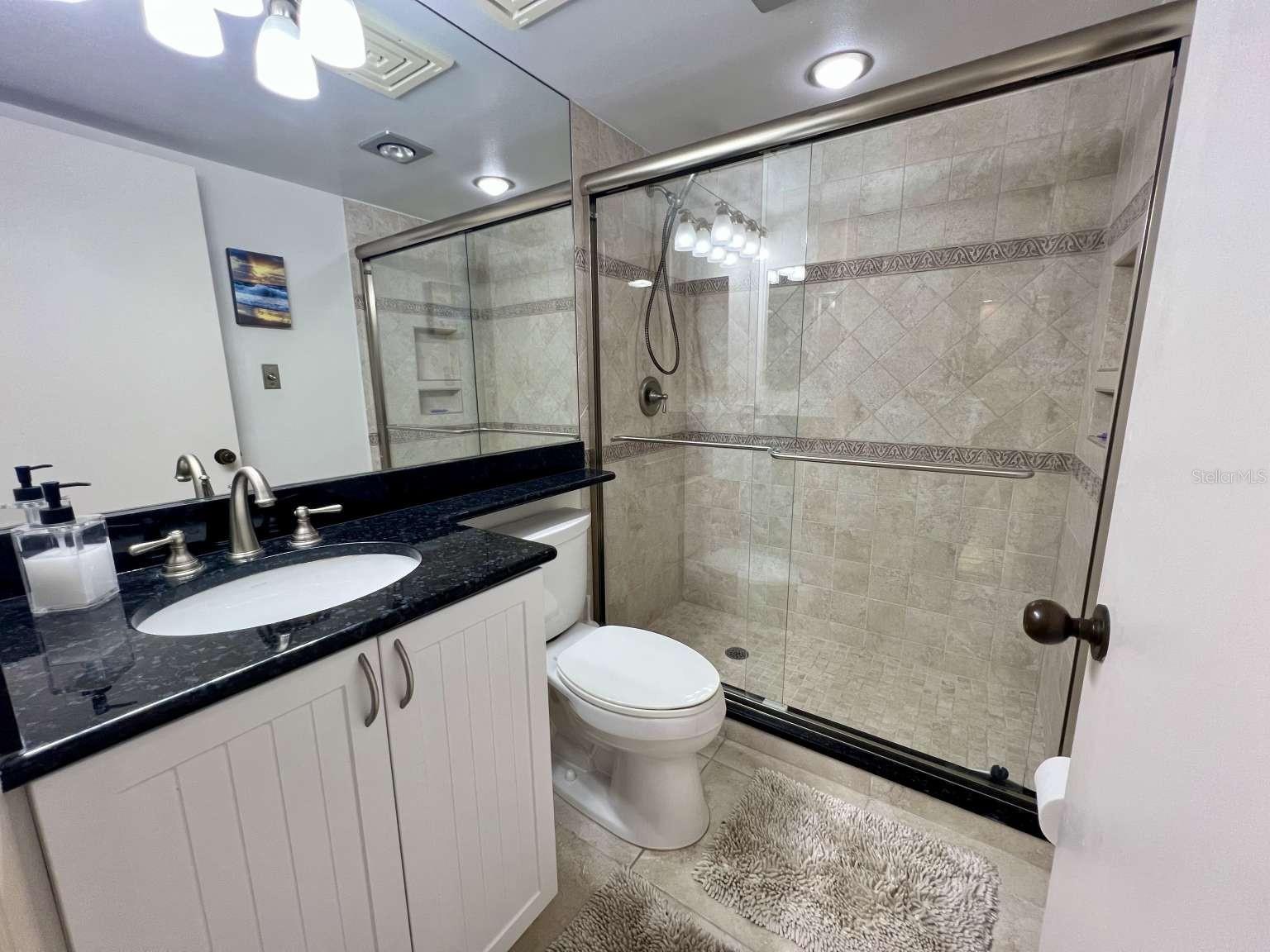 Image 16 of 24 For 843 Bayport Way 843