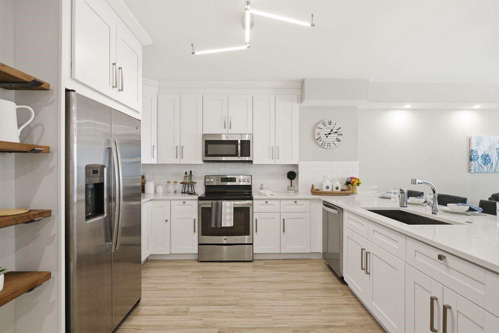 Image 15 of 42 For 4811 Bayshore Boulevard 303