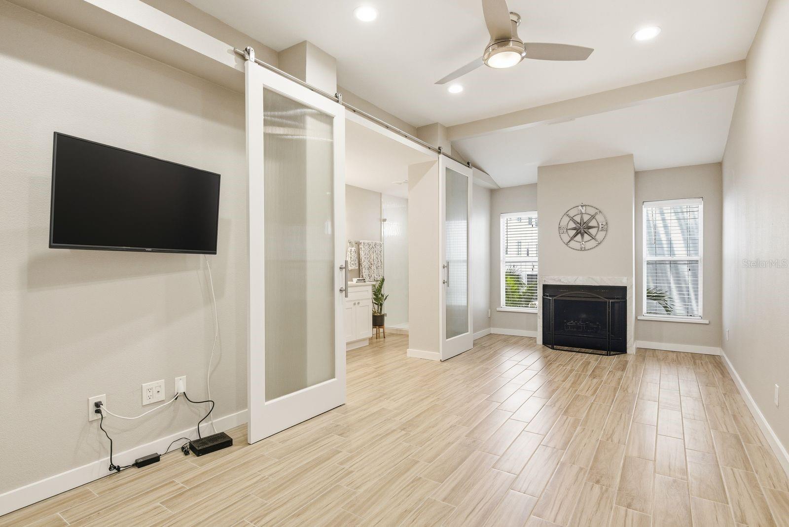 Image 20 of 42 For 4811 Bayshore Boulevard 303