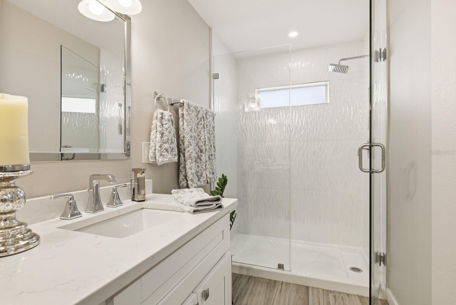 Image 24 of 42 For 4811 Bayshore Boulevard 303