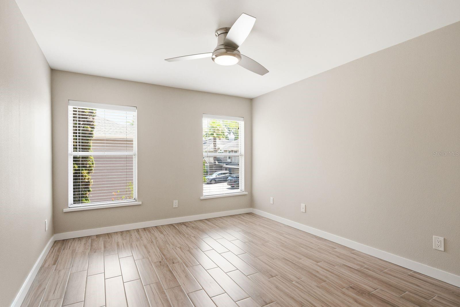 Image 26 of 42 For 4811 Bayshore Boulevard 303