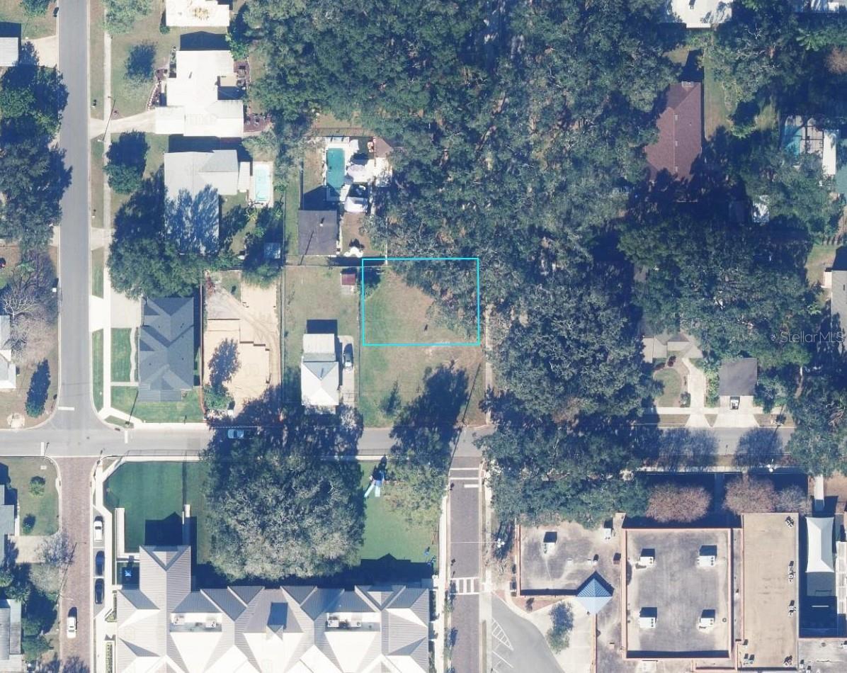 Image 3 of 3 For 206 Woodland Street