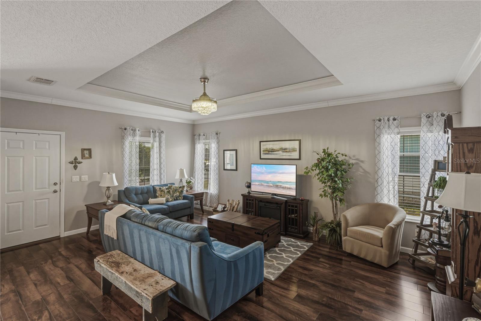 Image 12 of 45 For 37220 Neukom Avenue