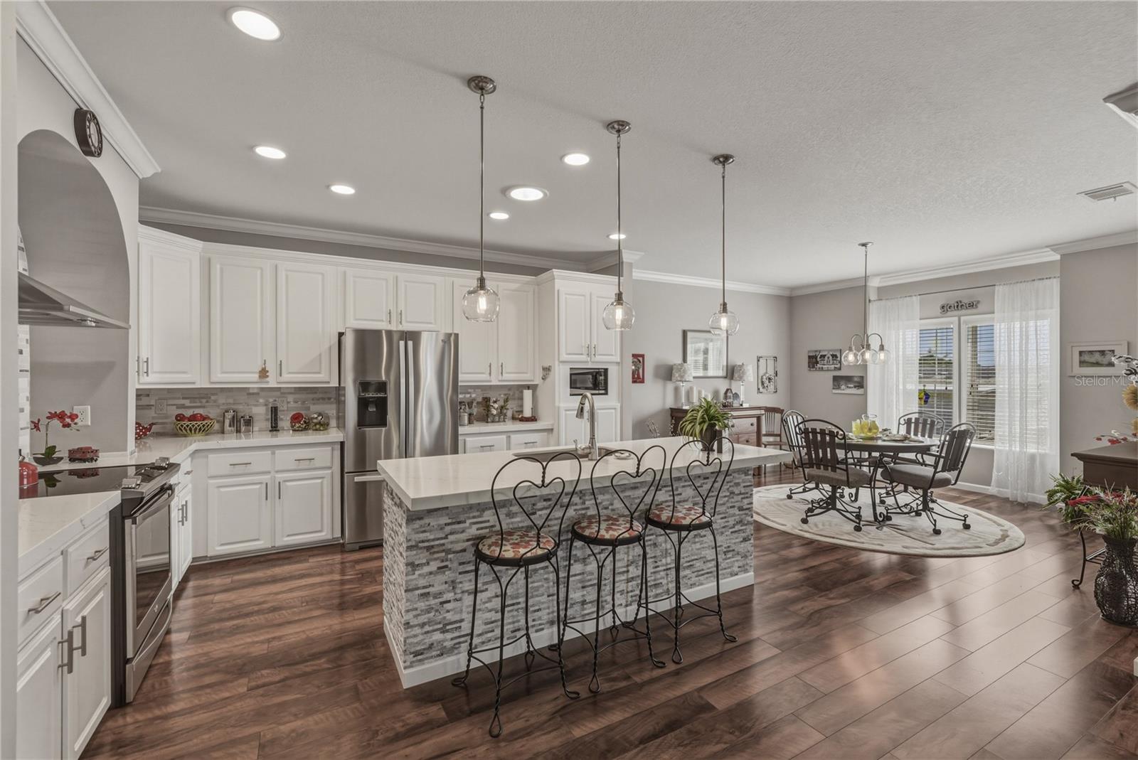 Image 14 of 45 For 37220 Neukom Avenue
