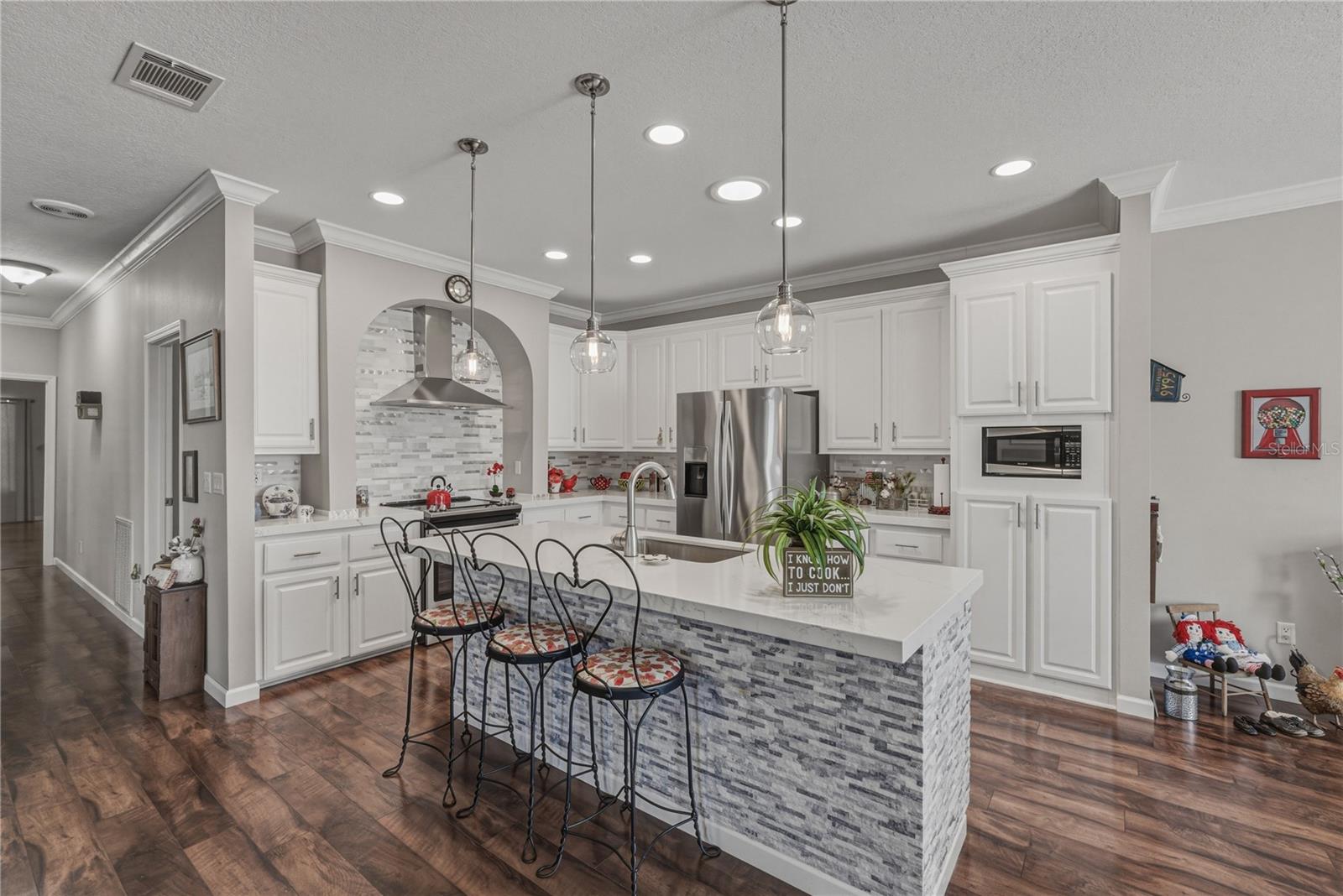 Image 15 of 45 For 37220 Neukom Avenue