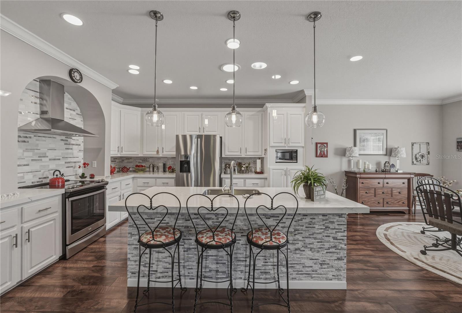 Image 16 of 45 For 37220 Neukom Avenue
