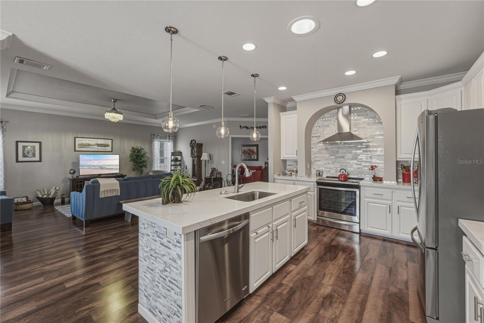 Image 21 of 45 For 37220 Neukom Avenue