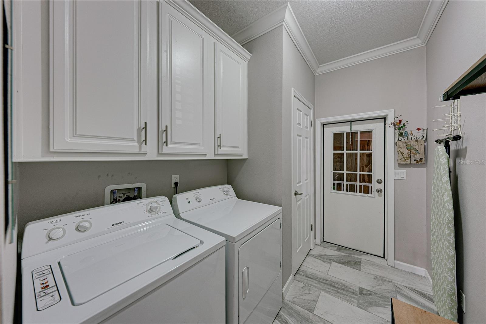 Image 38 of 45 For 37220 Neukom Avenue