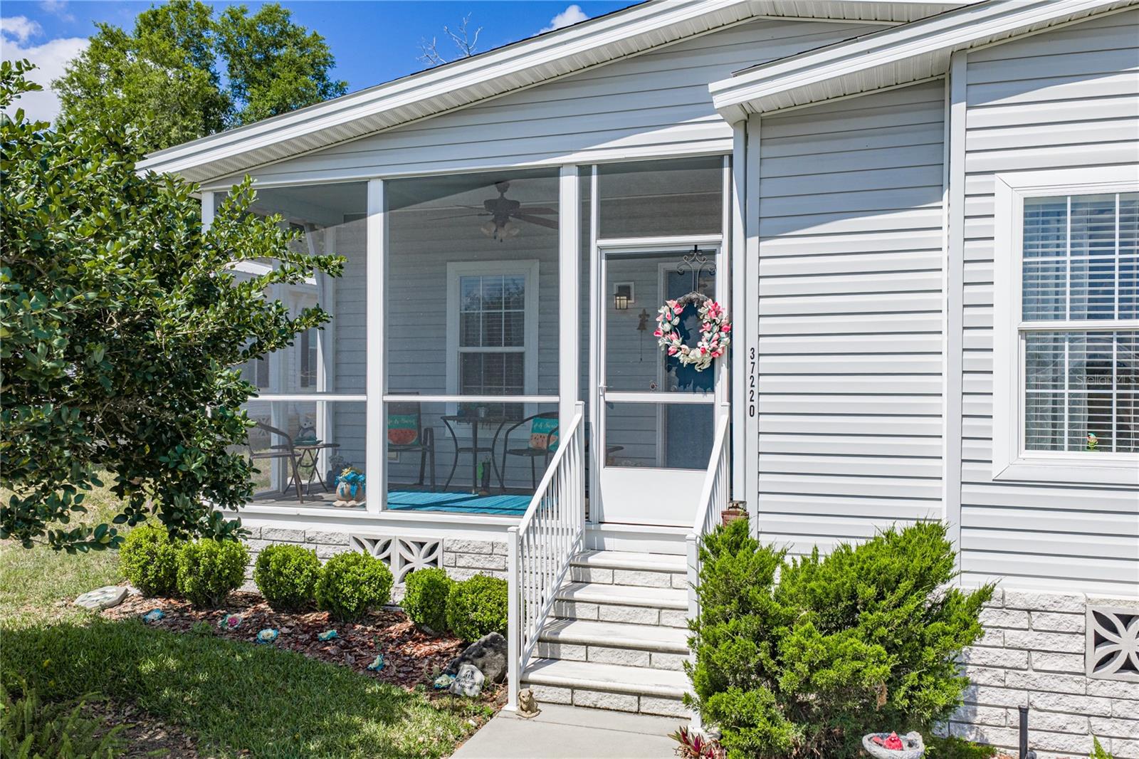 Image 5 of 45 For 37220 Neukom Avenue