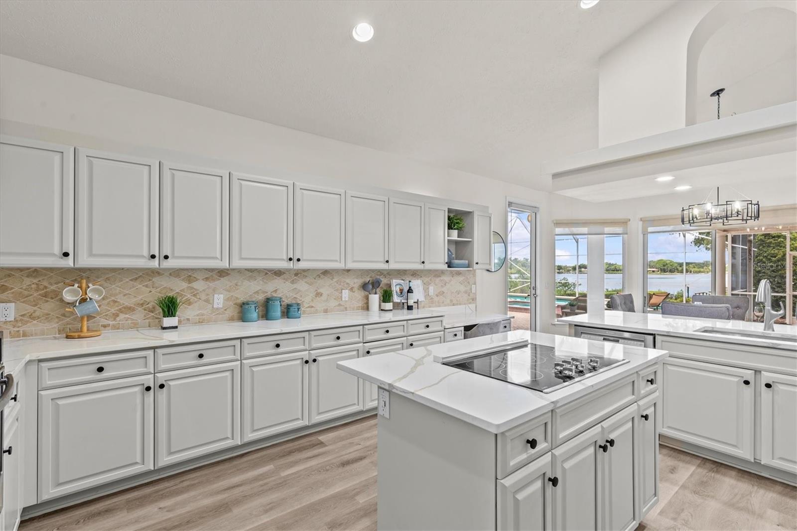 Image 11 of 68 For 948 Riverside Ridge Road