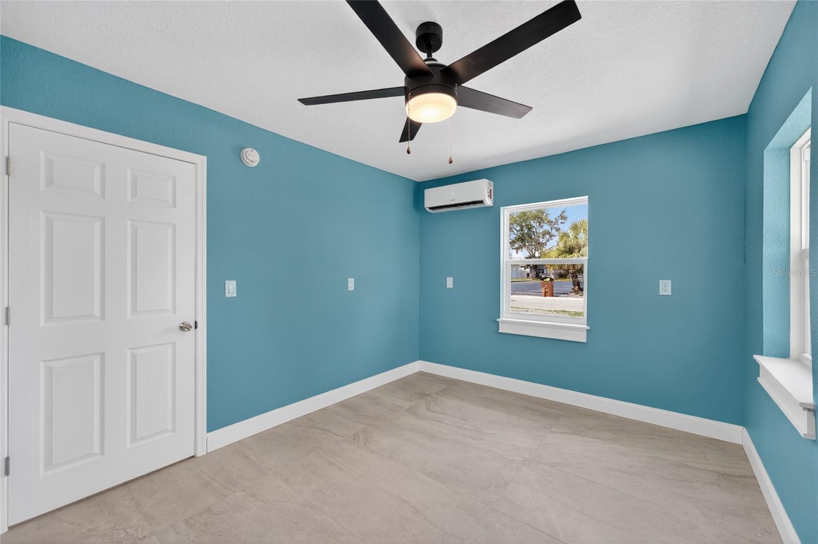 Image 19 of 68 For 14013 Marguerite Drive