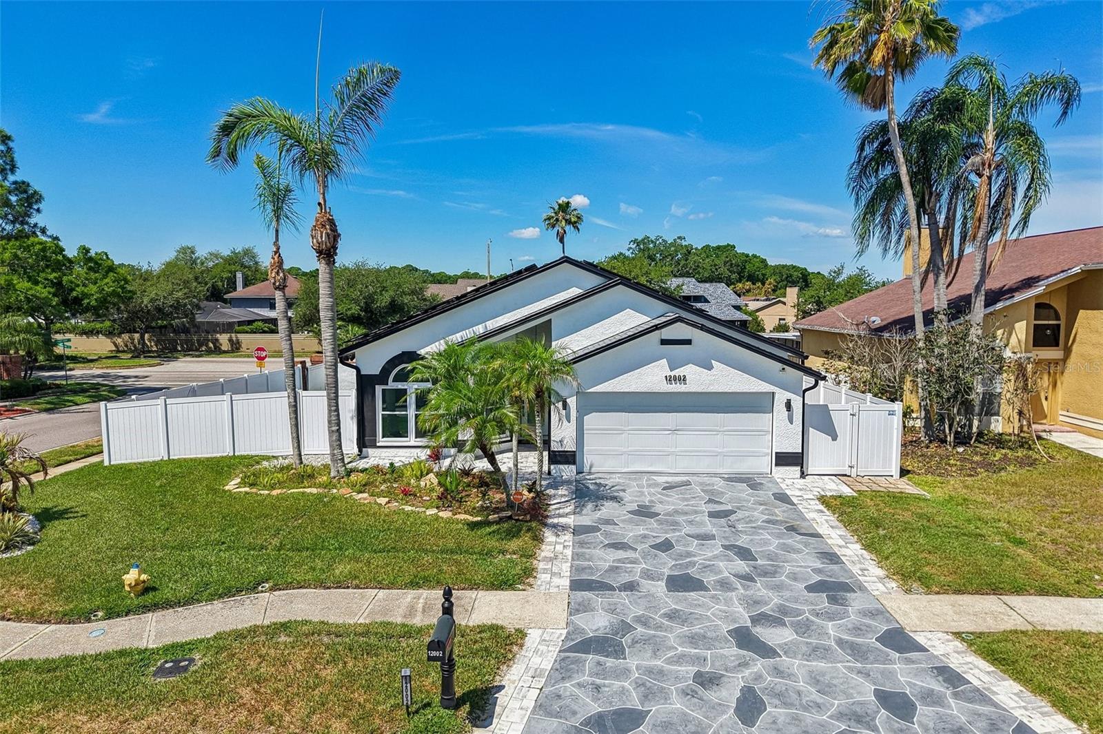 Details for 12002 Pond Way, TAMPA, FL 33635