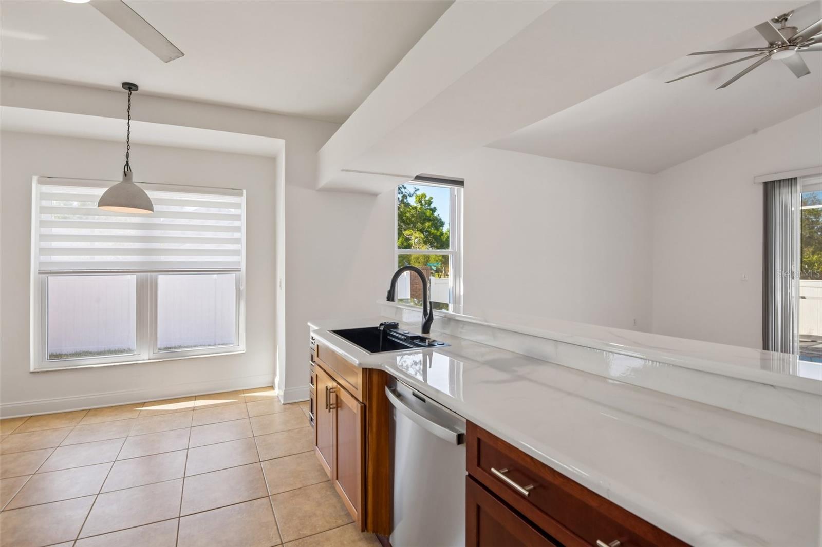 Image 15 of 34 For 12002 Pond Way