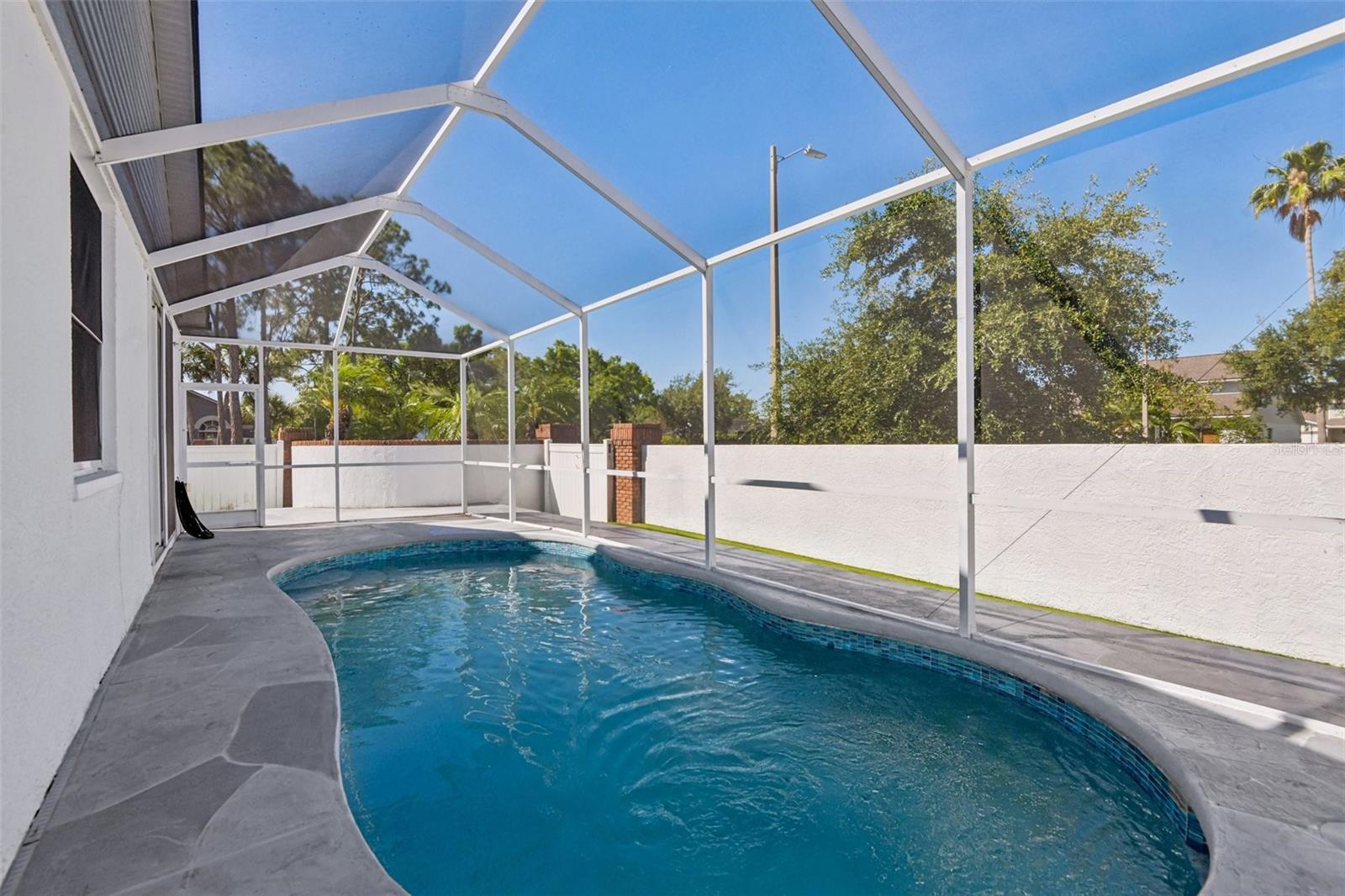 Image 3 of 34 For 12002 Pond Way