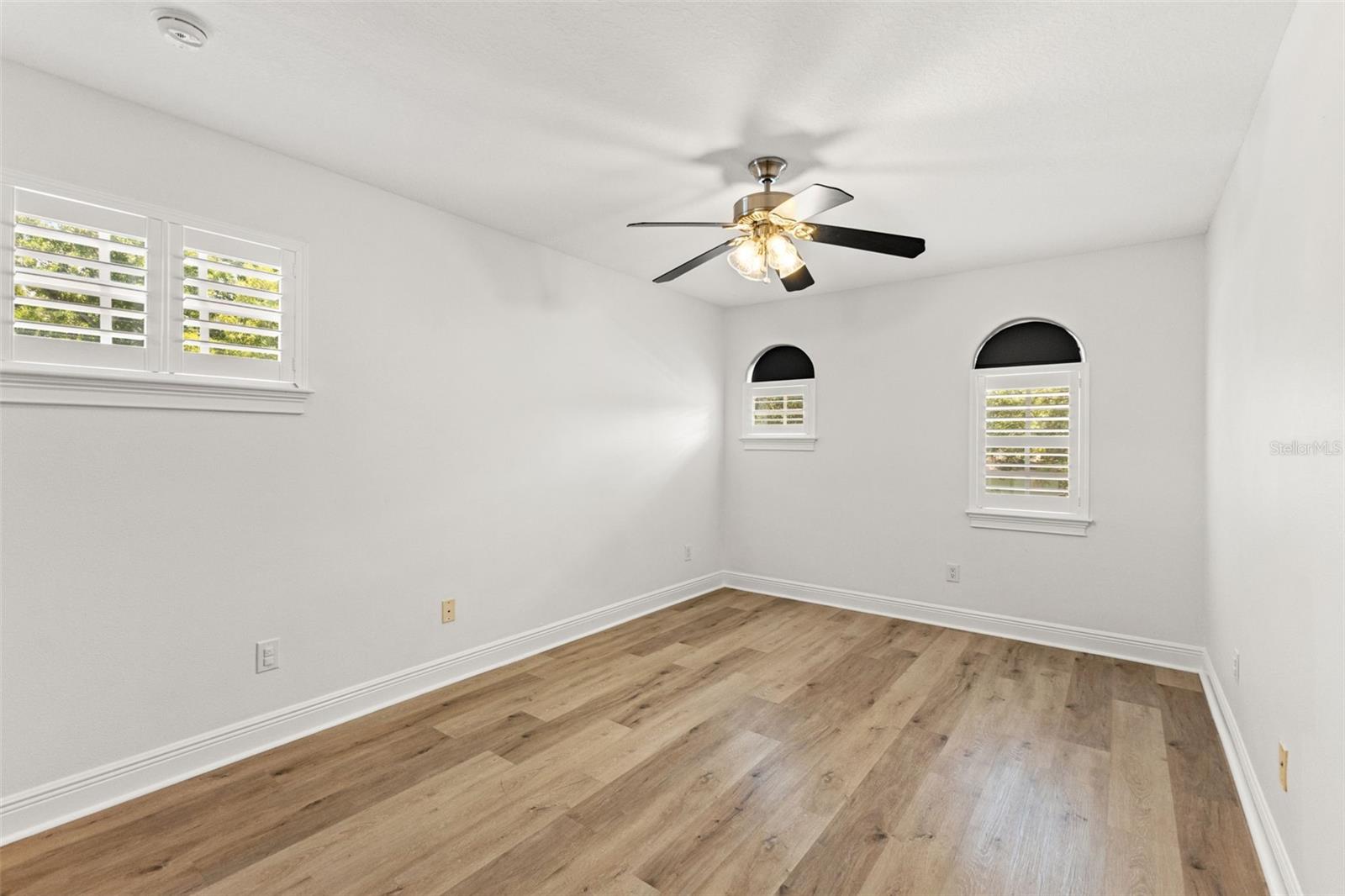 Image 25 of 51 For 4113 Knights Avenue
