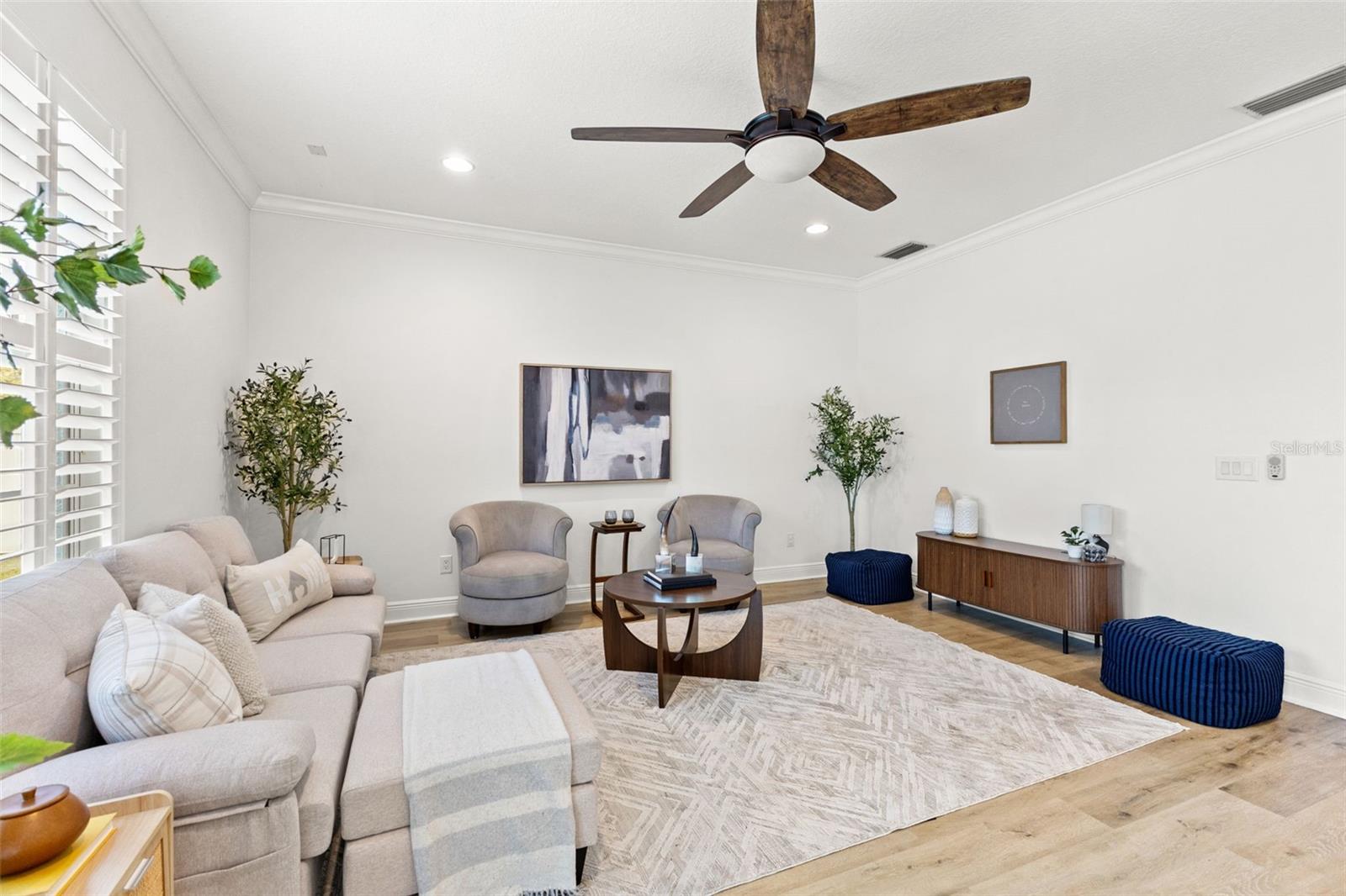 Image 6 of 51 For 4113 Knights Avenue