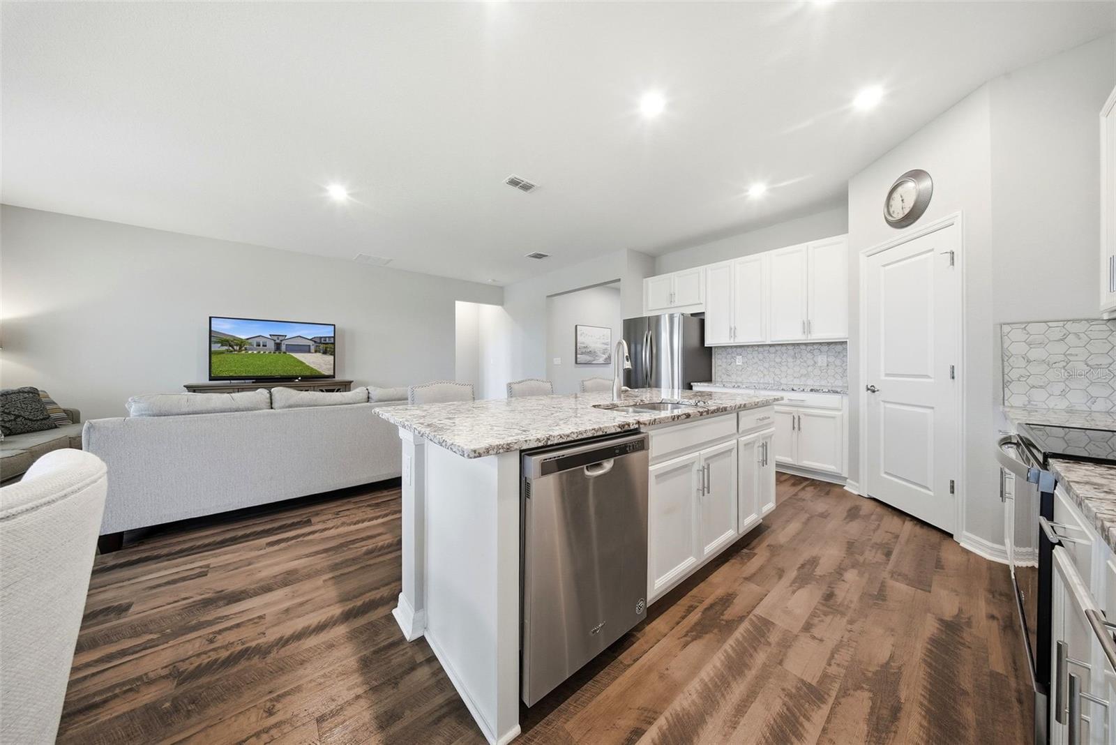 Image 10 of 51 For 34303 Radley Way
