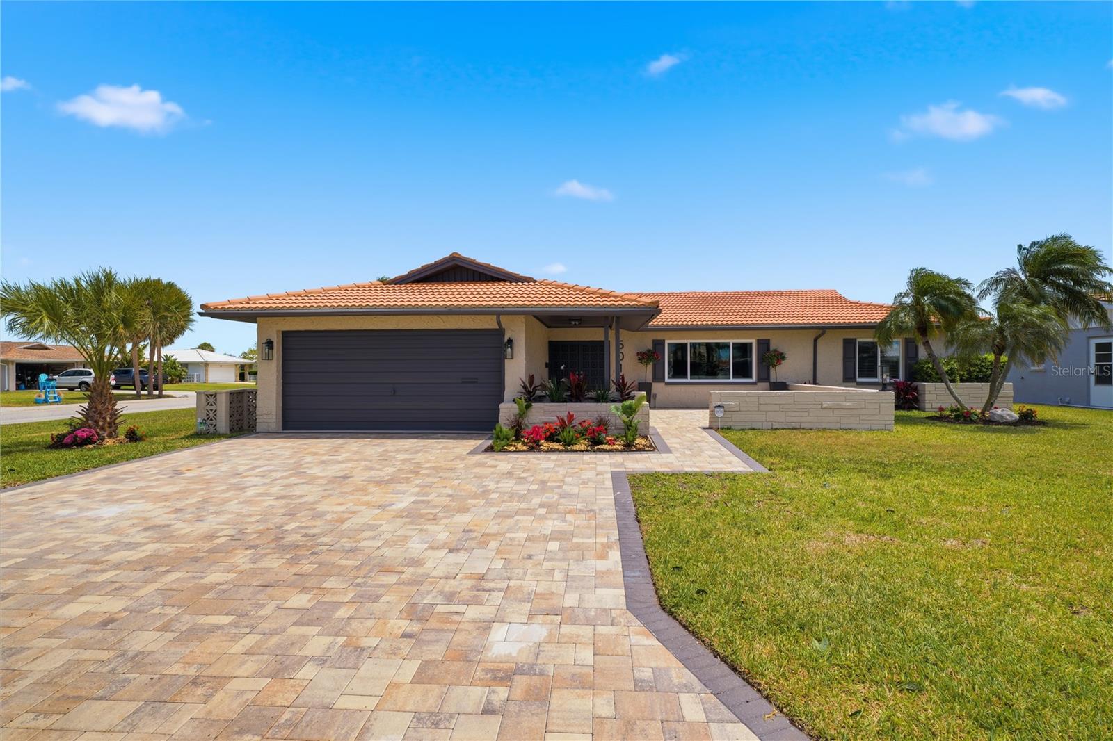 Image 2 of 63 For 5016 Dory Drive