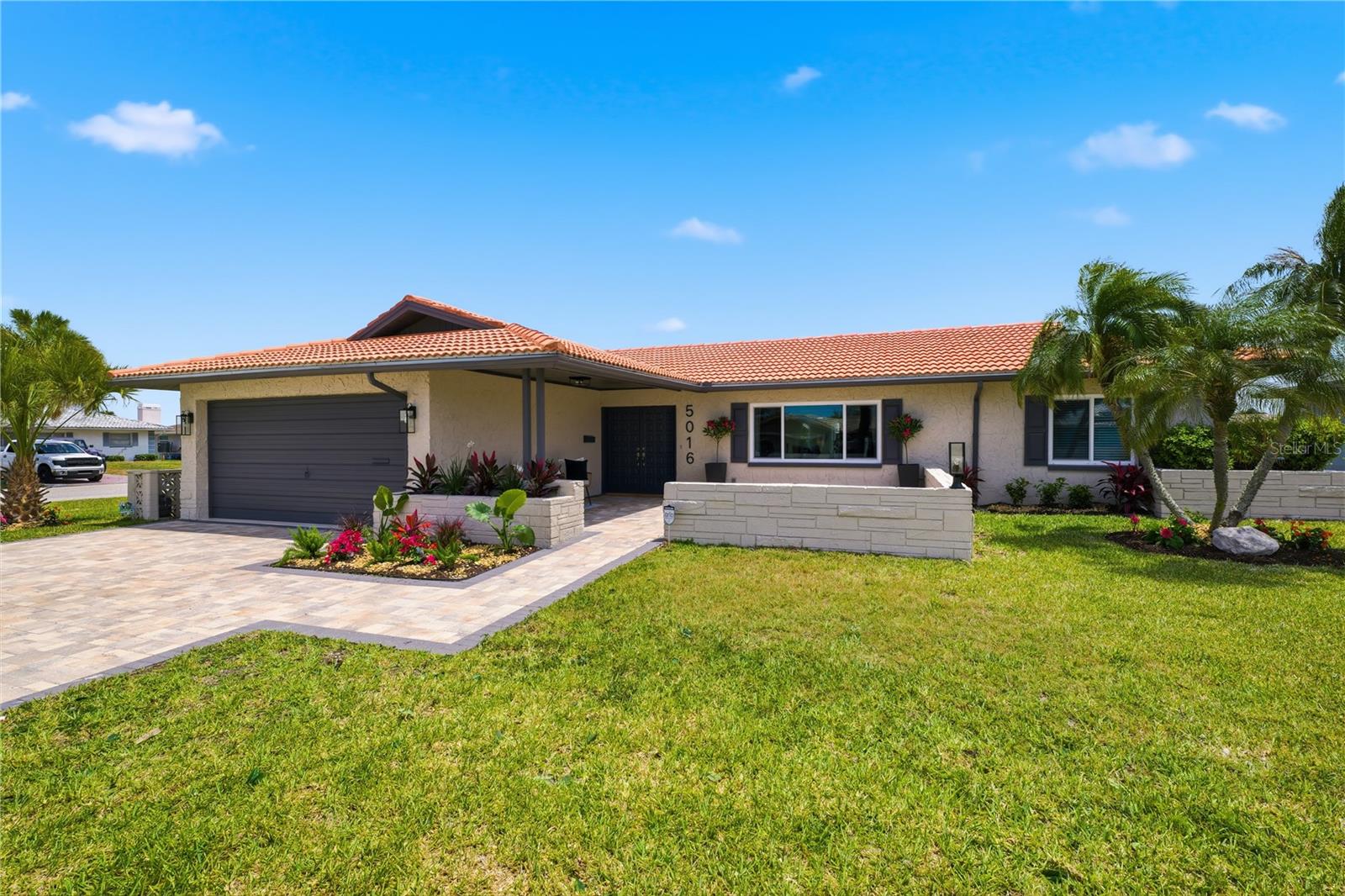 Image 4 of 63 For 5016 Dory Drive