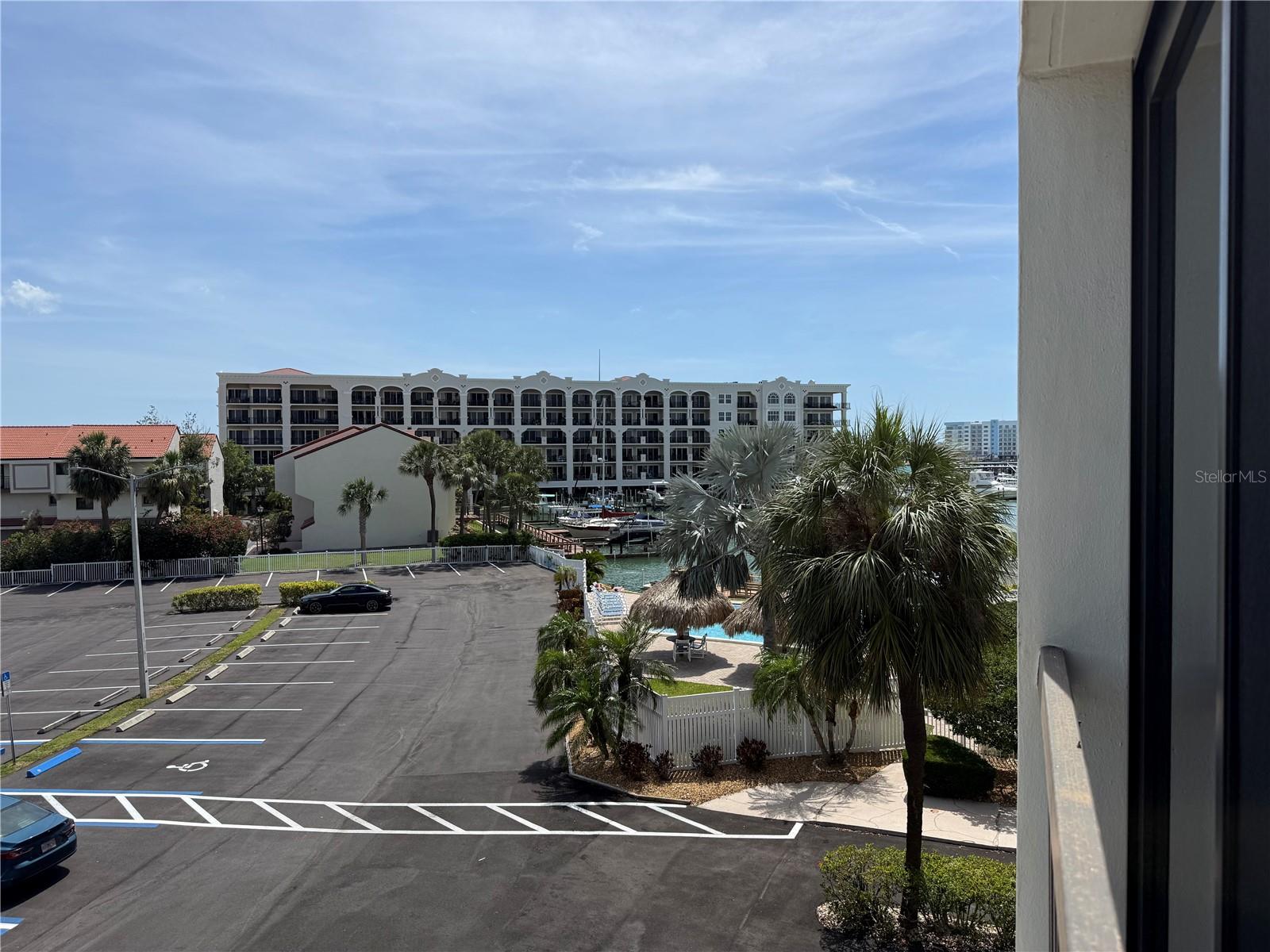 Image 22 of 31 For 255 Dolphin Point 305
