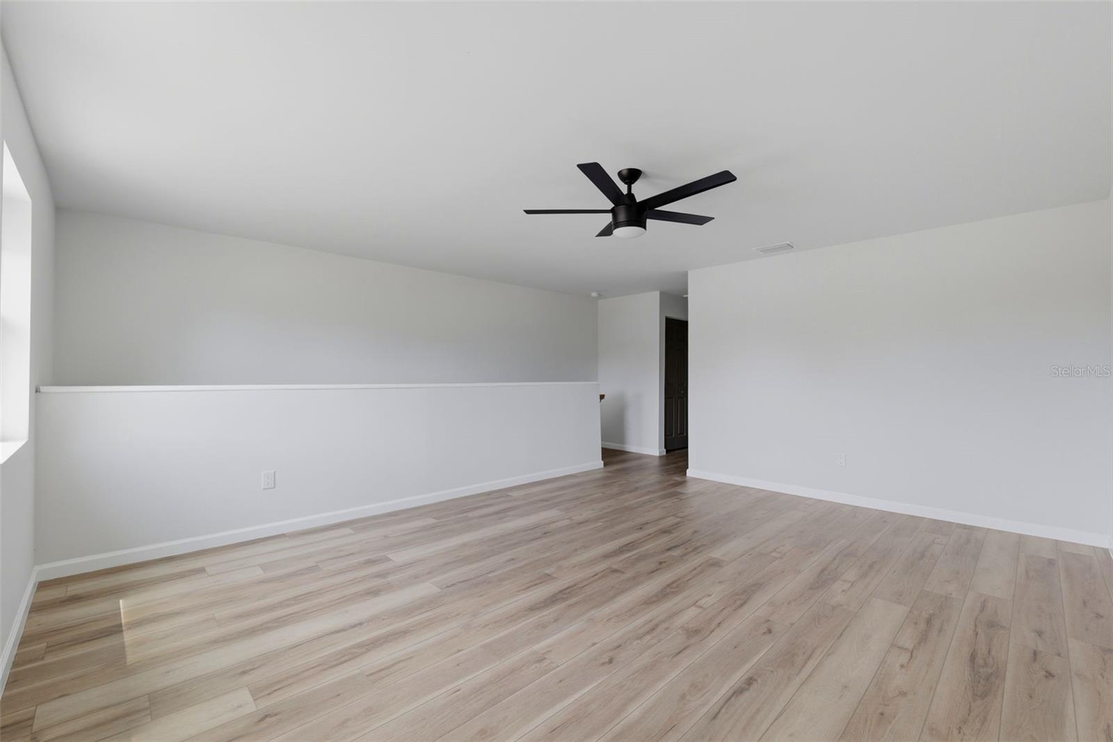 Listing photo id 14 for 3030 5th Street N