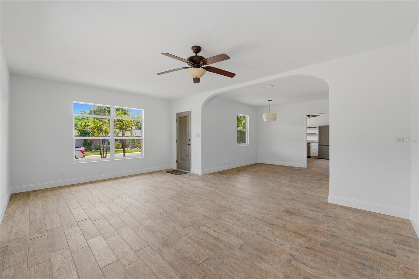 Listing photo id 48 for 3030 5th Street N