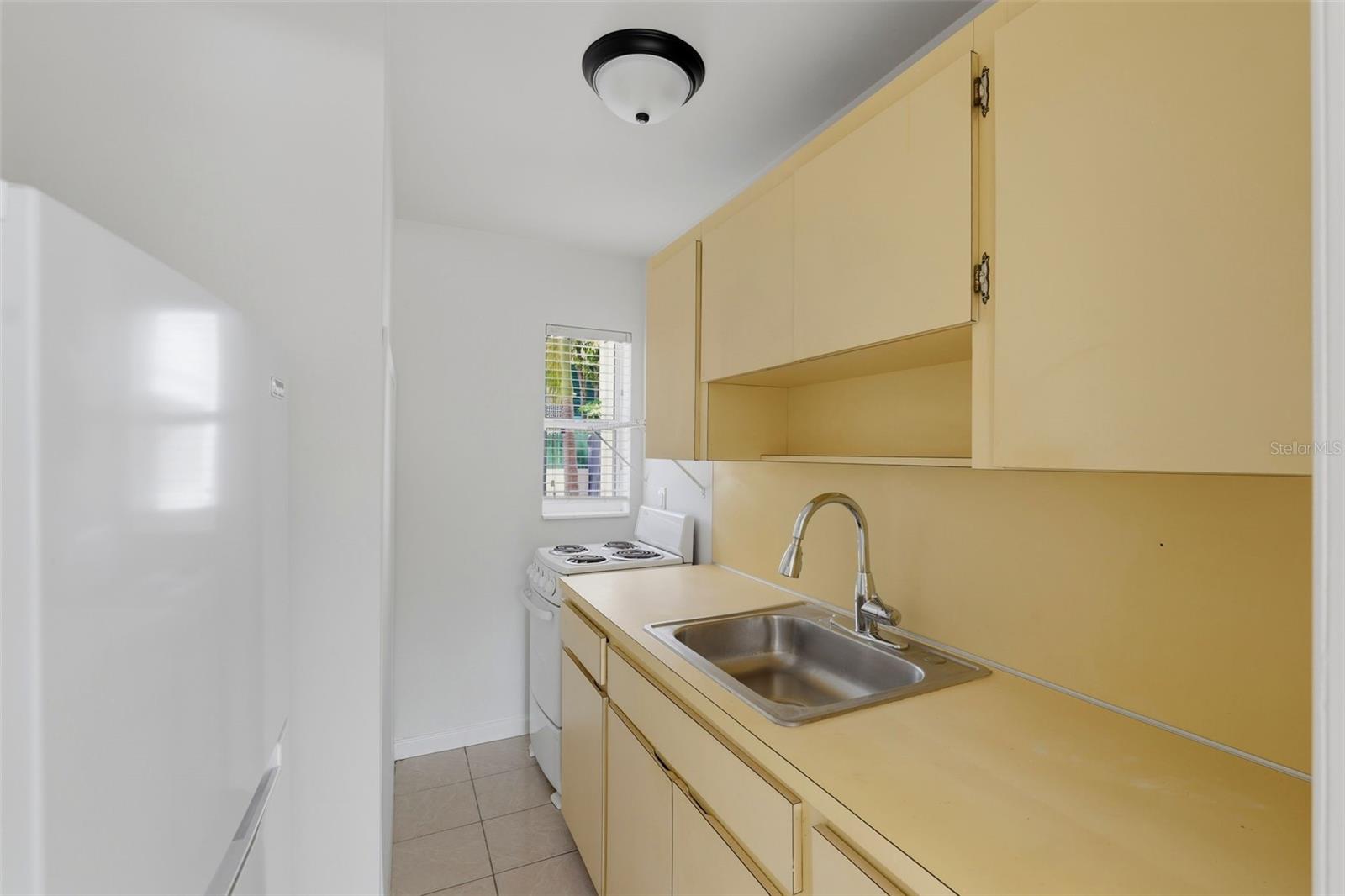 Listing photo id 61 for 3030 5th Street N