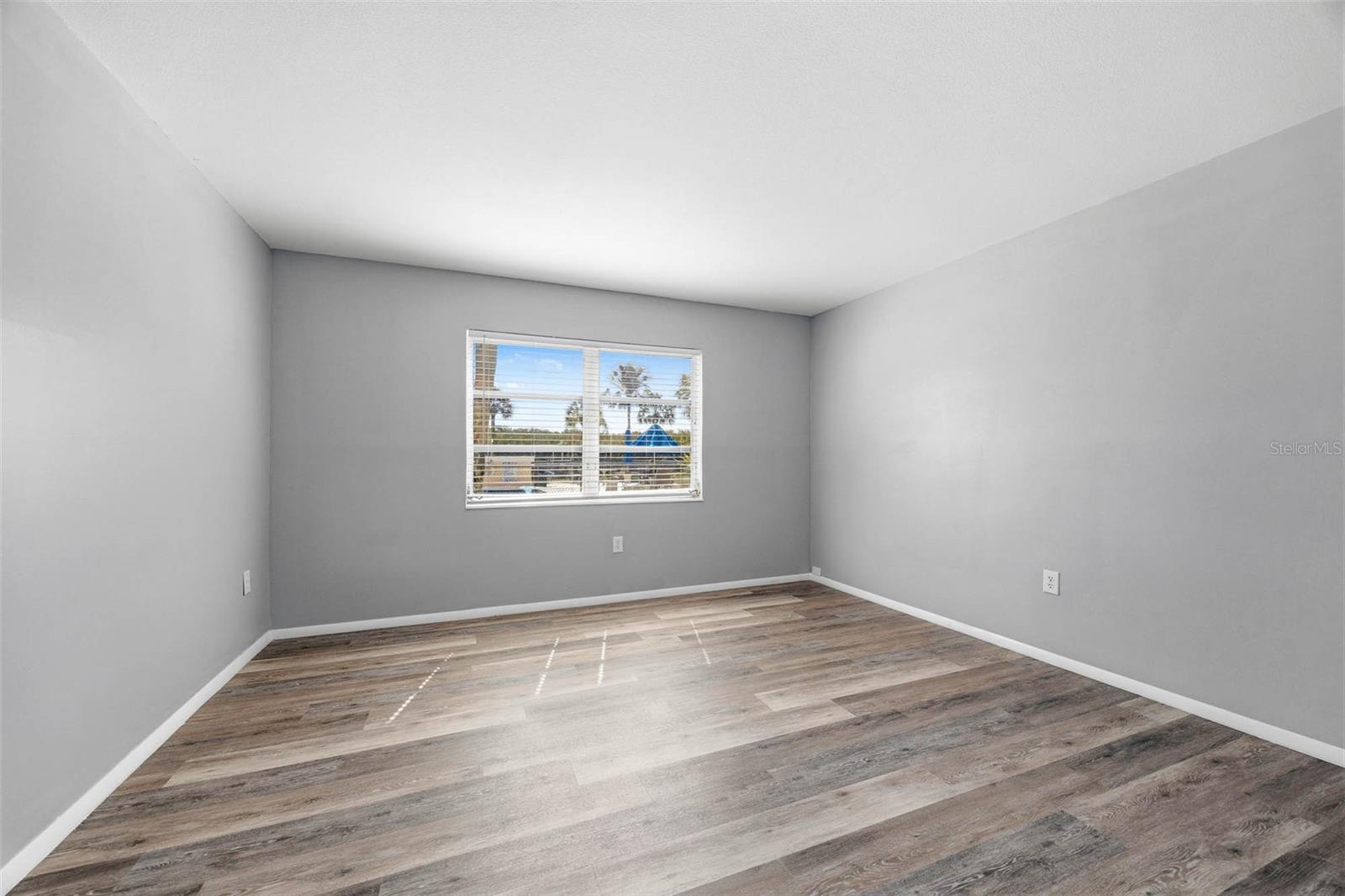 Image 17 of 41 For 2900 45th Street S 7