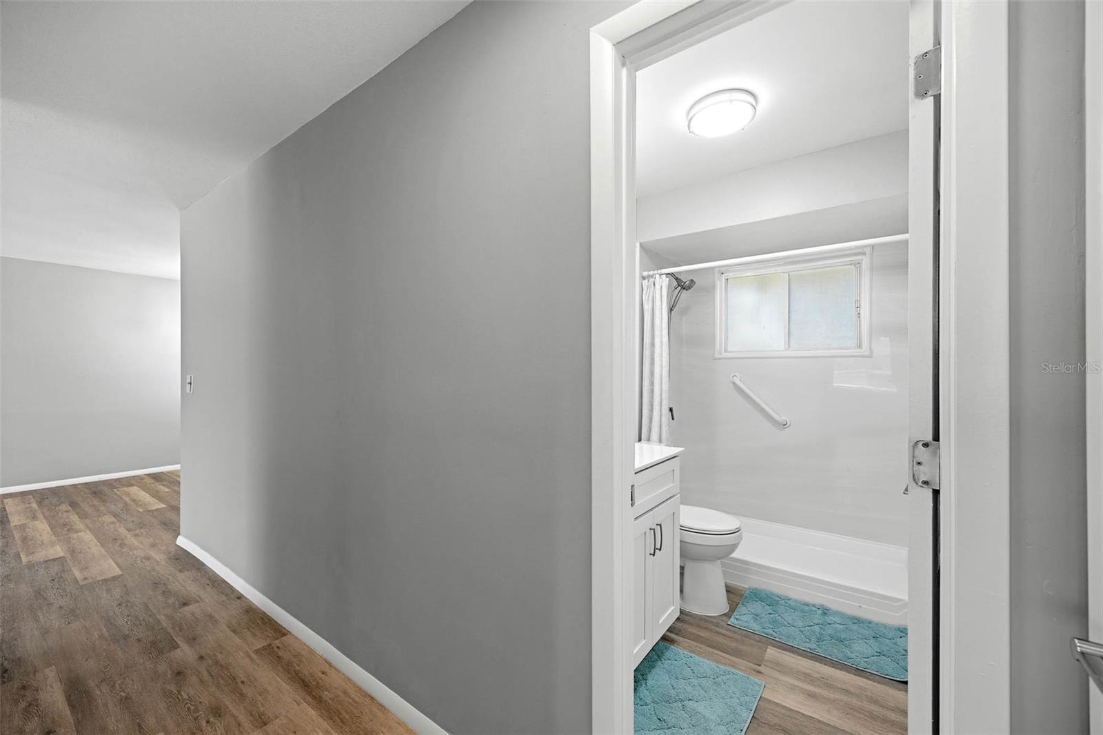 Image 21 of 41 For 2900 45th Street S 7
