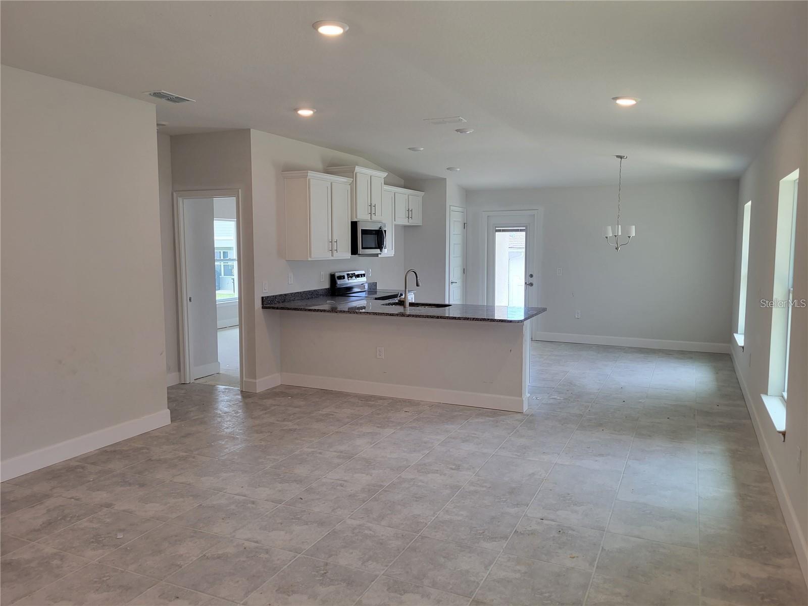 Image 10 of 21 For 9443 Highland Hills Dr Street