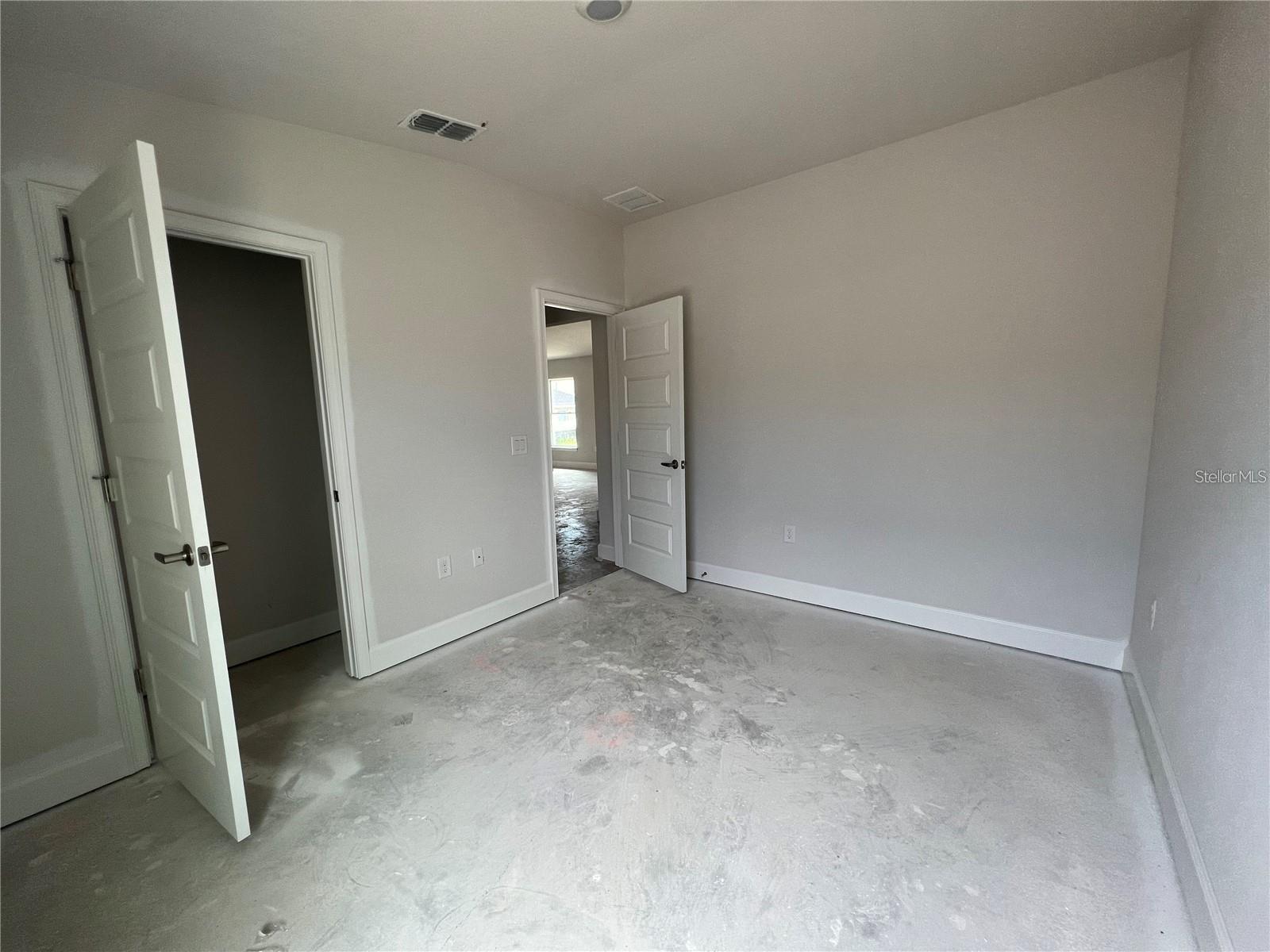 Image 13 of 21 For 9443 Highland Hills Dr Street