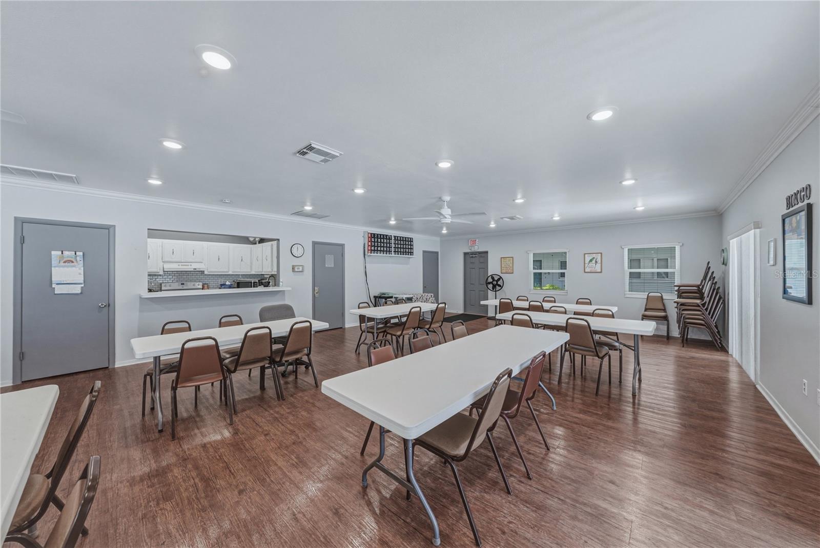 Image 41 of 60 For 801 83rd Avenue N 108