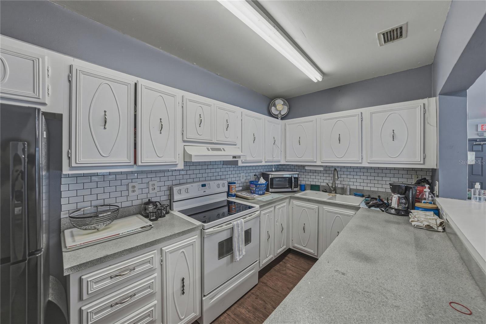 Image 42 of 60 For 801 83rd Avenue N 108