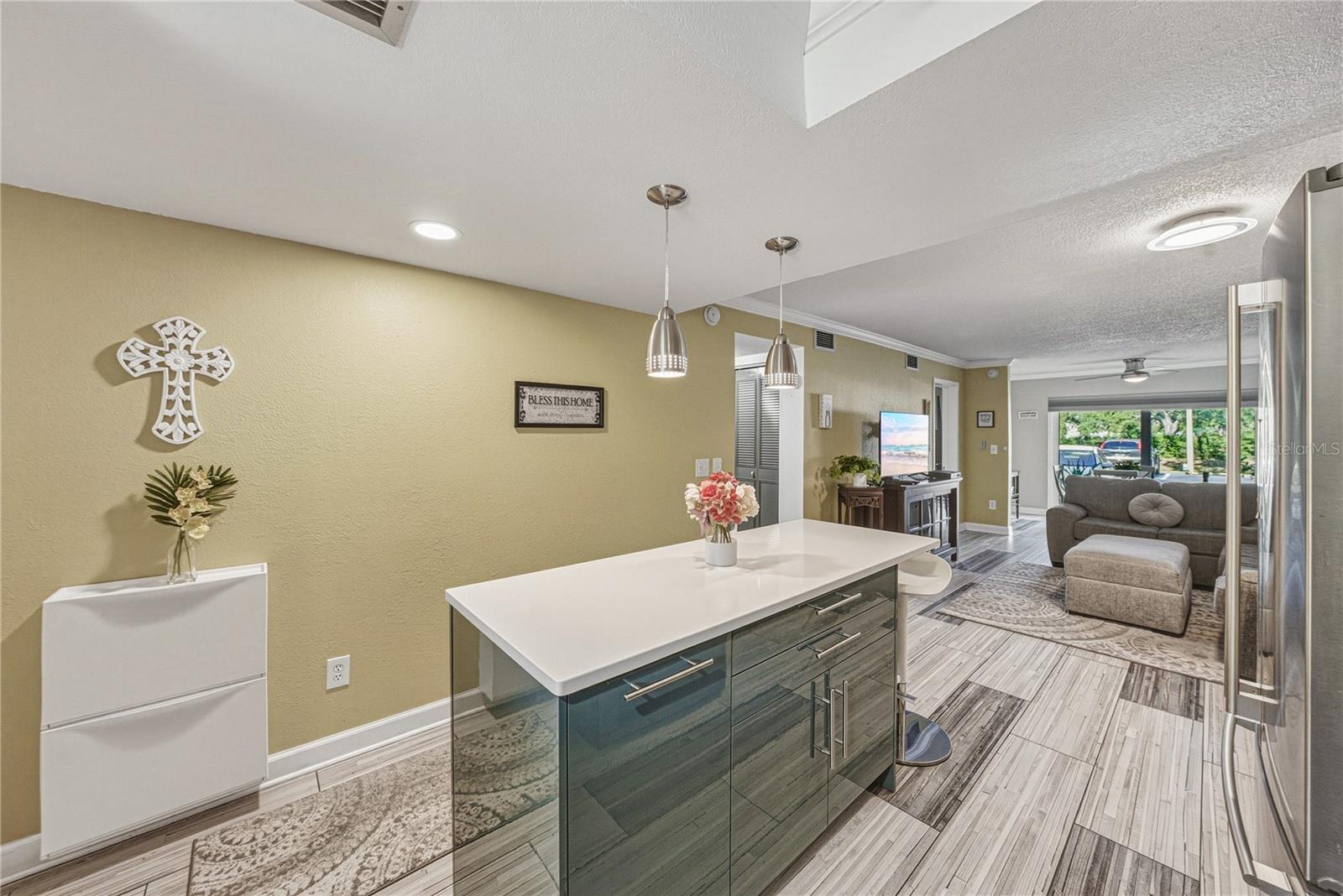 Image 5 of 60 For 801 83rd Avenue N 108